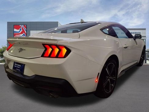 Used 2024 Ford Mustang Premium image 22