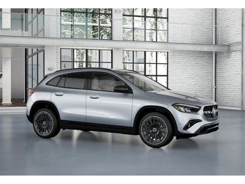 New 2026 Mercedes-Benz GLA 250 4MATIC image 13