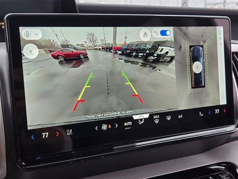 New 2025 Ford Expedition Active image 17