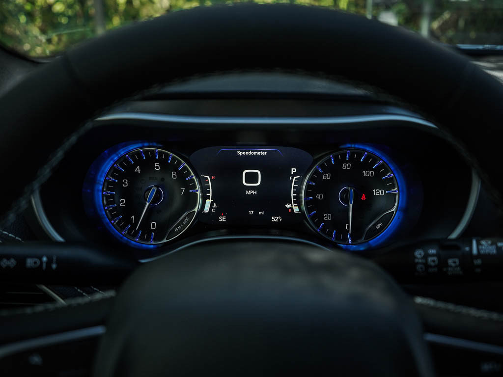 New 2026 Chrysler Pacifica Select AWD/4WD image 24