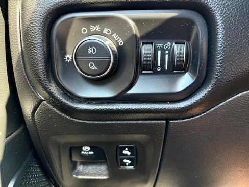 Used 2019 RAM 1500 Big Horn image 20