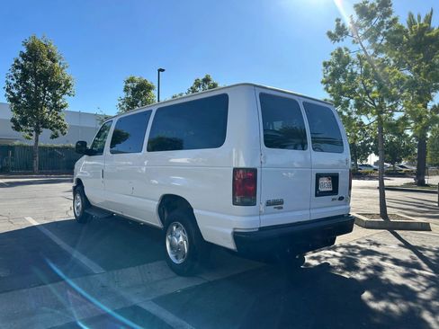 Used 2012 Ford E-350 and Econoline 350 XL w/ Interior Upgrade Pkg image 3