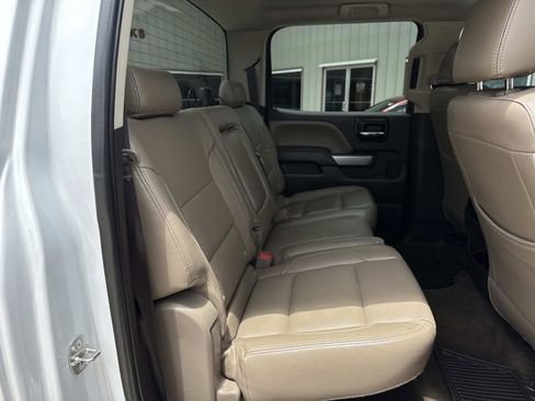 Used 2017 Chevrolet Silverado 1500 LT w/ All Star Edition AWD/4WD image 9