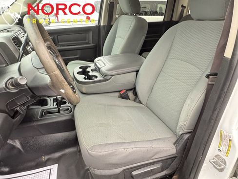 Used 2018 RAM 3500 Tradesman w/ Chrome Appearance Group image 20