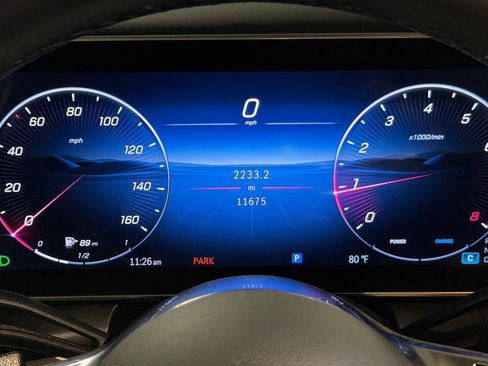 Used 2025 Mercedes-Benz GLC 300 image 23