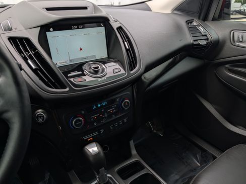 Certified 2018 Ford Escape Titanium image 31