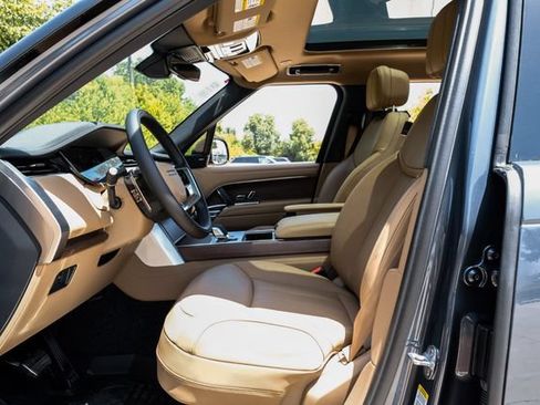 New 2026 Land Rover Range Rover Long Wheelbase SE AWD/4WD image 4