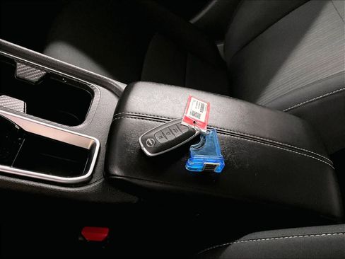 Used 2024 Nissan Sentra SV image 30