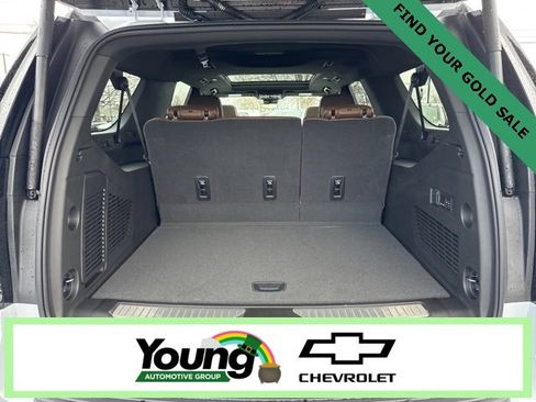 New 2026 Chevrolet Suburban High Country image 12