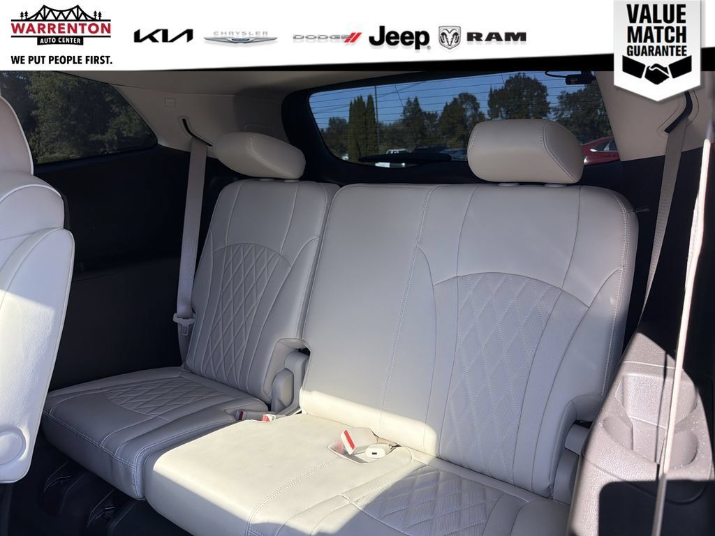 Used 2023 Buick Enclave Avenir w/ Avenir Technology Package AWD/4WD image 14