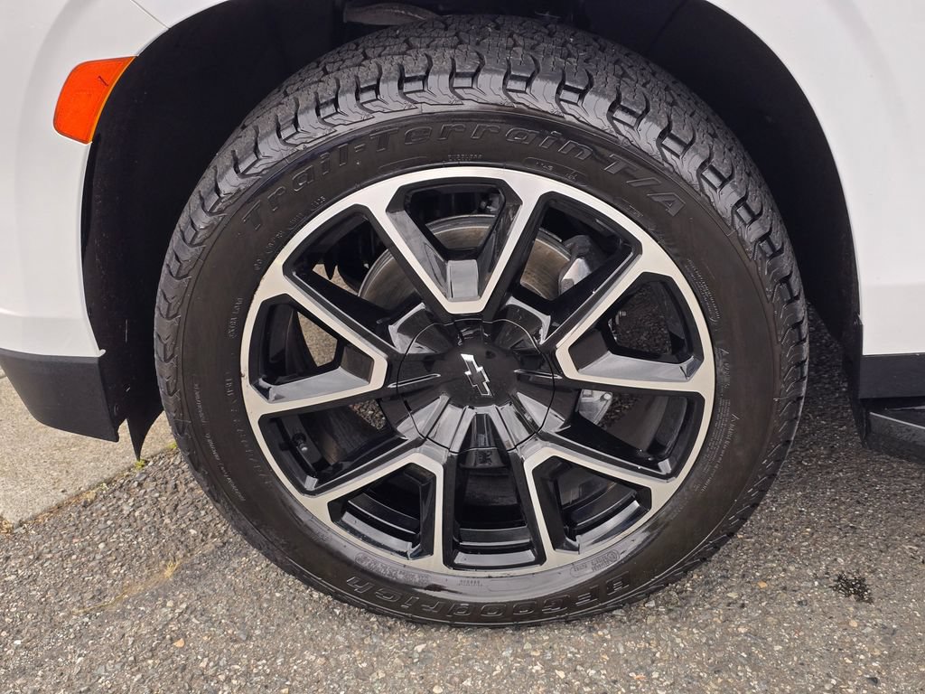 Used 2023 Chevrolet Tahoe RST w/ Luxury Package AWD/4WD image 10
