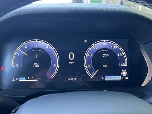 Used 2022 Jeep Grand Cherokee L Laredo w/ Luxury Tech Group I image 16