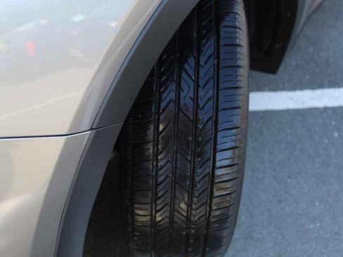 Used 2017 Hyundai Santa Fe Sport w/ 2.4L Value Package 06 image 34