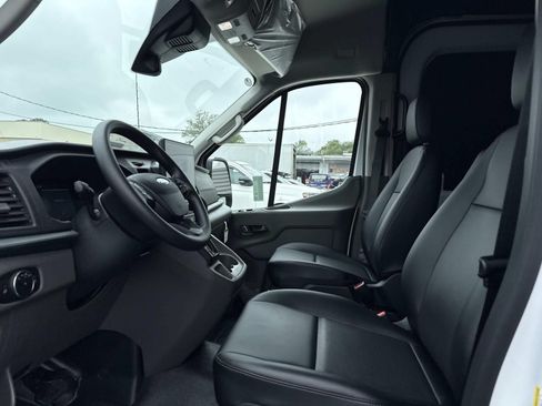 New 2026 Ford Transit 250 148 Medium Roof w/ Load Area Protection Package RWD image 10