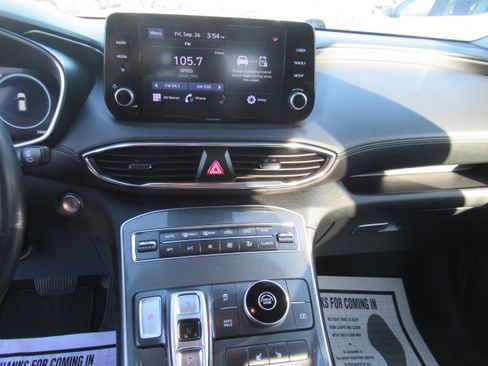 Used 2022 Hyundai Santa Fe SEL w/ Convenience Package image 11