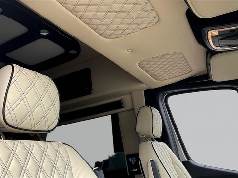 Used 2022 Mercedes-Benz Sprinter 2500 image 25