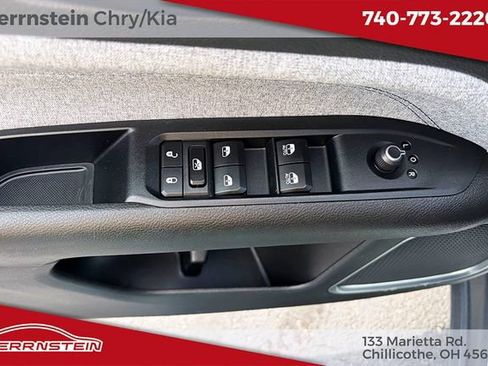 Used 2024 Jeep Compass Latitude AWD/4WD image 15