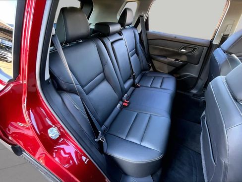 Used 2023 Nissan Rogue SL w/ SL Premium Package FWD image 20
