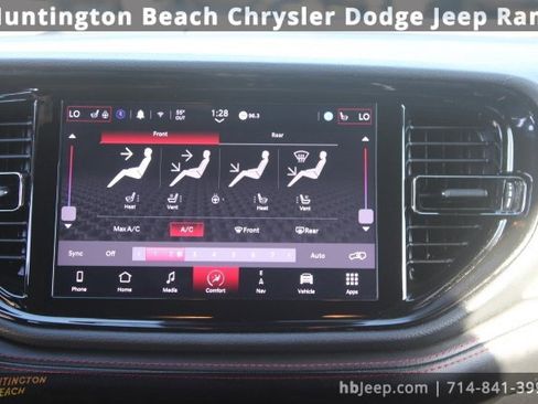Used 2024 Dodge Durango GT image 14