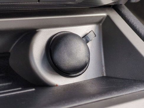 Used 2010 Ford Fusion SEL image 30