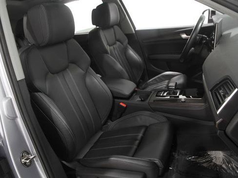 Used 2023 Audi Q5 2.0T Premium Plus w/ Premium Plus Package AWD/4WD image 16