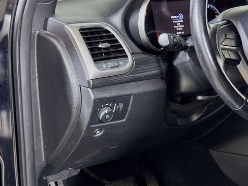 Used 2019 Jeep Grand Cherokee Altitude RWD image 8