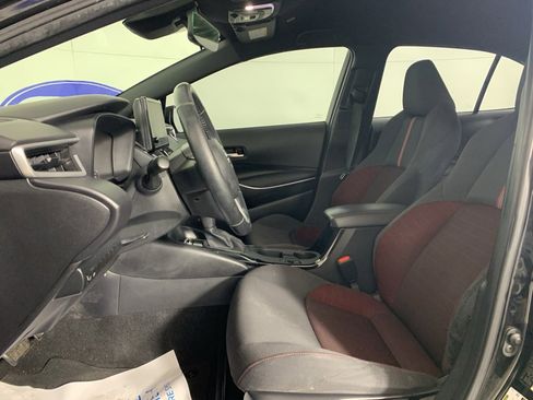 Used 2023 Toyota Corolla SE image 13