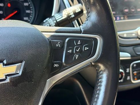 Used 2020 Chevrolet Equinox LT w/ Driver Convenience Package FWD image 12