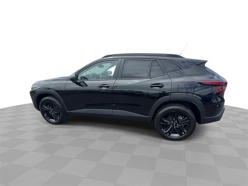 New 2025 Chevrolet Trax ACTIV w/ Driver Confidence Package image 5