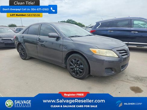 Used 2011 Toyota Camry LE FWD image 5