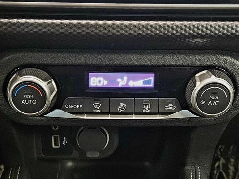 Used 2018 Nissan Kicks SV w/ Exterior Package image 22