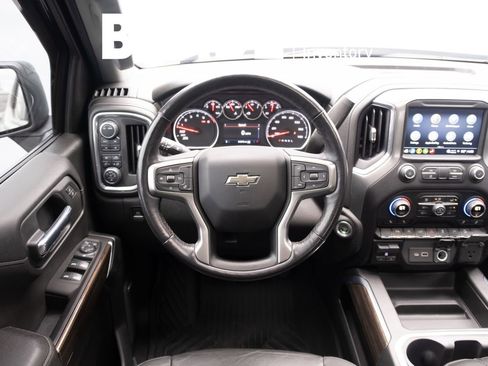 Used 2021 Chevrolet Silverado 1500 LT Trail Boss w/ LT Trail Boss Premium Package image 2