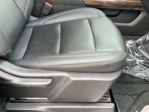 Used 2025 Chevrolet Silverado 2500 LT w/ Trail Boss Package image 18