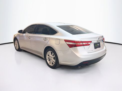 Used 2014 Toyota Avalon XLE Premium image 5
