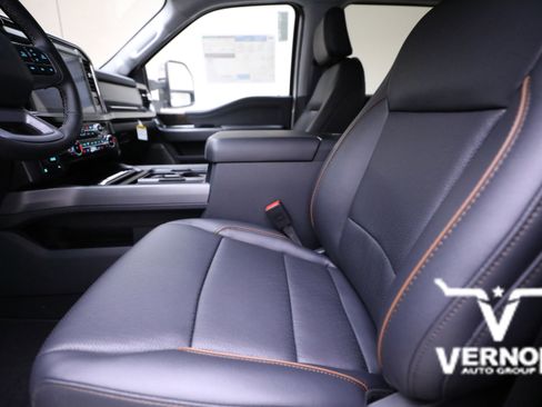 New 2026 Ford F250 Lariat w/ Chrome Package image 10