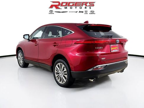 Certified 2023 Toyota Venza Limited image 6