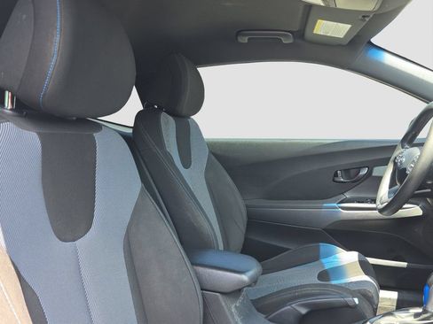 Used 2019 Hyundai Veloster 2.0 FWD image 19