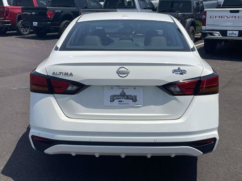 Used 2025 Nissan Altima 2.5 S FWD image 4
