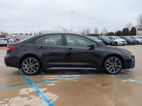 Used 2021 Toyota Corolla SE image 5