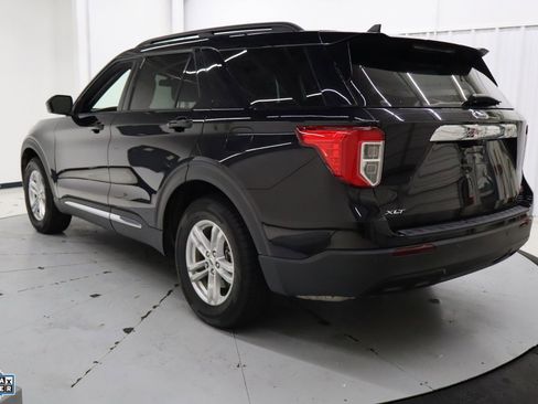 Used 2022 Ford Explorer XLT image 8