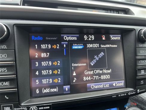 Used 2017 Toyota RAV4 Limited image 16