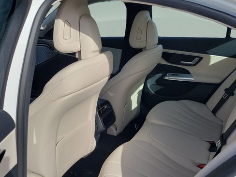 Used 2026 Mercedes-Benz E 350 Sedan image 9