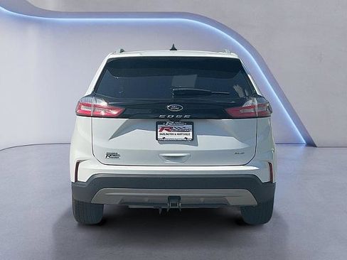 Used 2024 Ford Edge SEL w/ Convenience Package image 4