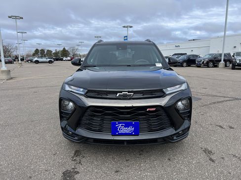 Certified 2023 Chevrolet TrailBlazer RS w/ Convenience Package image 2