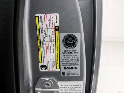 Used 2019 Dodge Grand Caravan GT image 33