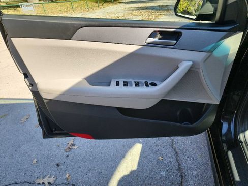 Used 2018 Hyundai Sonata ECO image 11