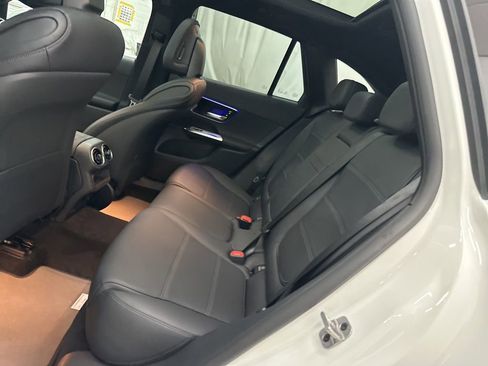 New 2026 Mercedes-Benz GLC 300 image 22