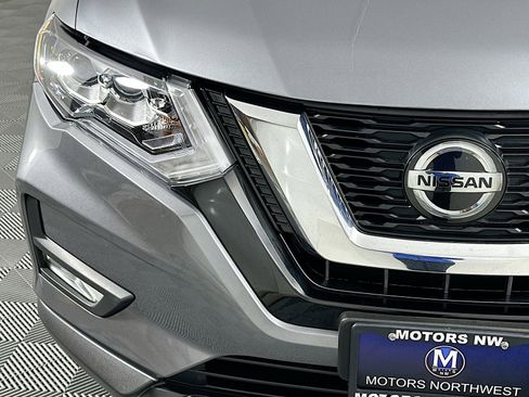 Used 2019 Nissan Rogue SL AWD/4WD image 3