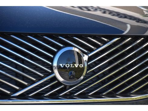 New 2026 Volvo XC90 B6 Plus w/ Protection Package Premier image 11