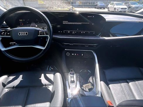 Used 2025 Audi Q5 Premium w/ Convenience Package AWD/4WD image 16